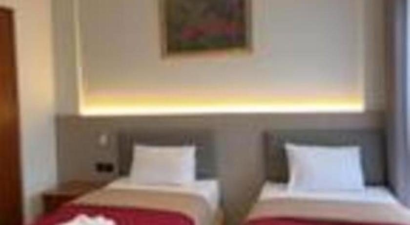 Hotel Pondok Remaja Pgi Puncak Bagian luar foto