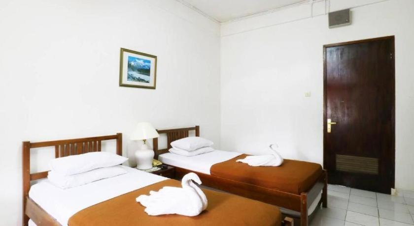 Hotel Pondok Remaja Pgi Puncak Bagian luar foto